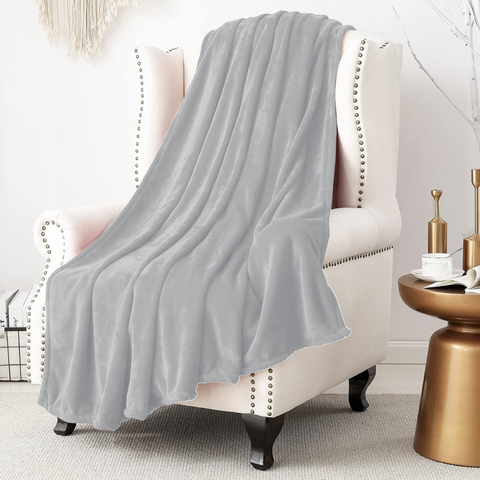 Flannel Fleece Throw Blanket Soft Sofa Bed Blankets Bedspread, Plain Light Grey