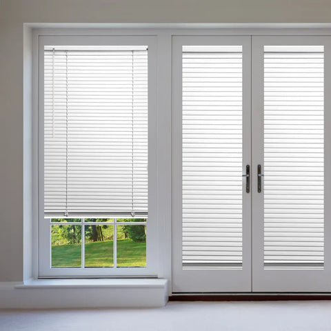 window plastic blinds