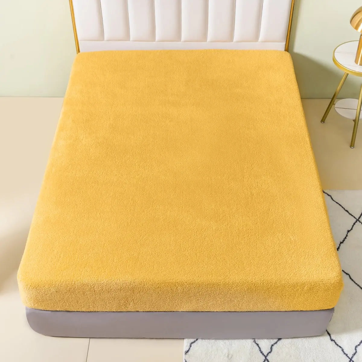 teddy bear fitted sheet ochre