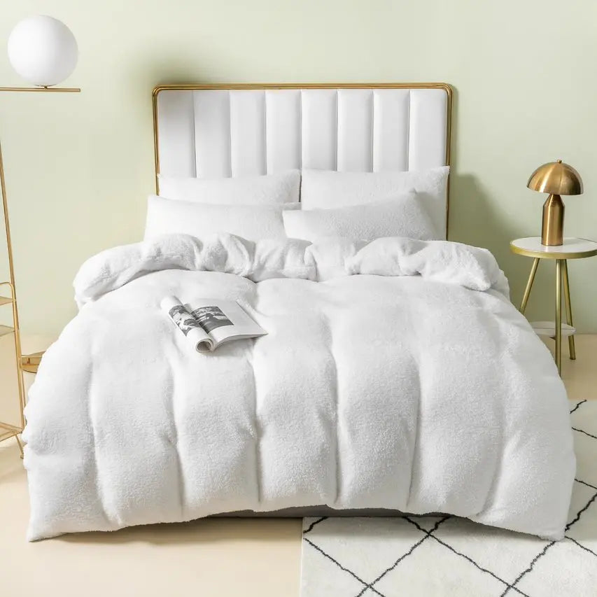 teddy fleece bedding white